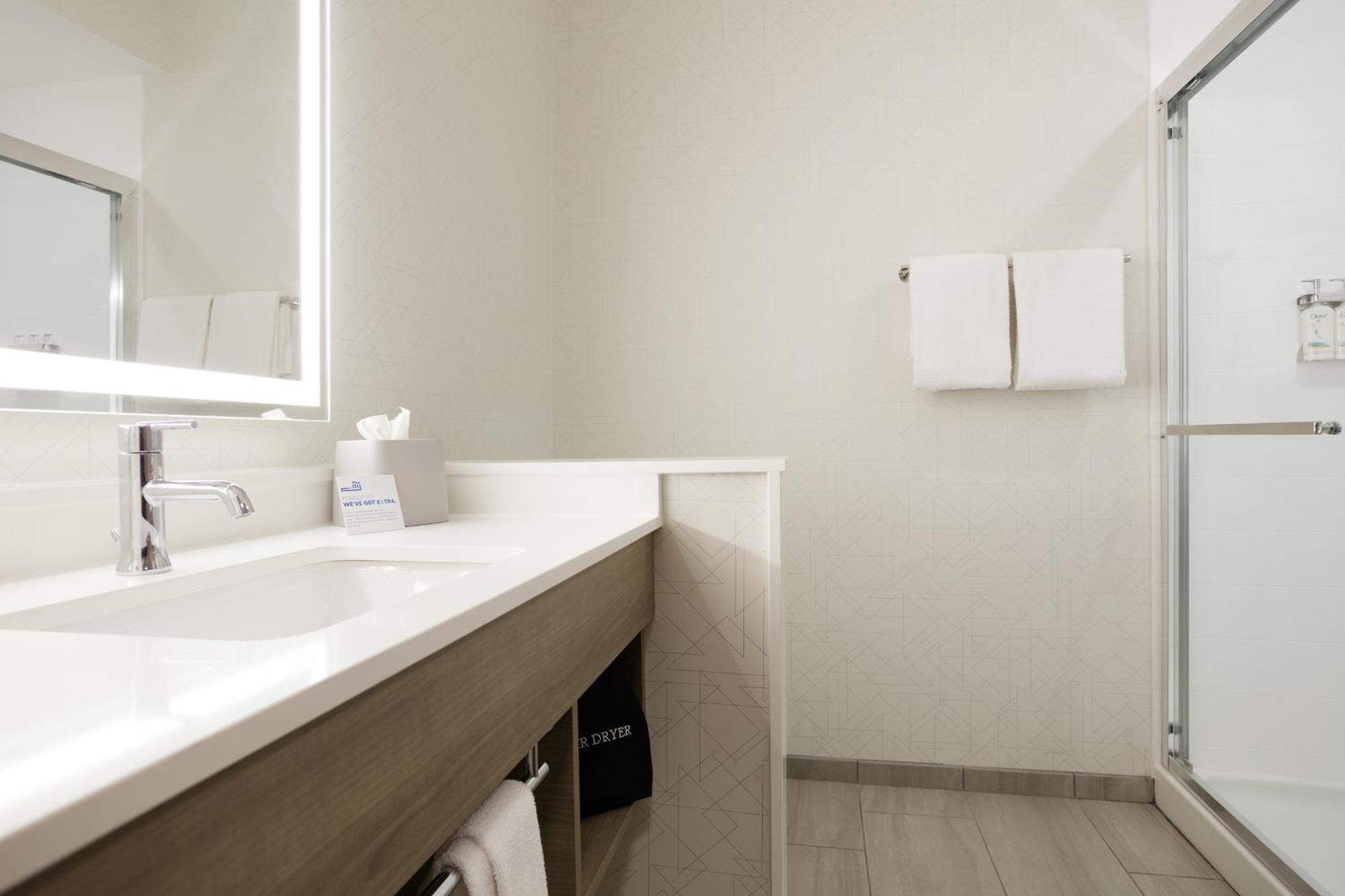 Holiday Inn Express - South Haven By Ihg Eksteriør billede